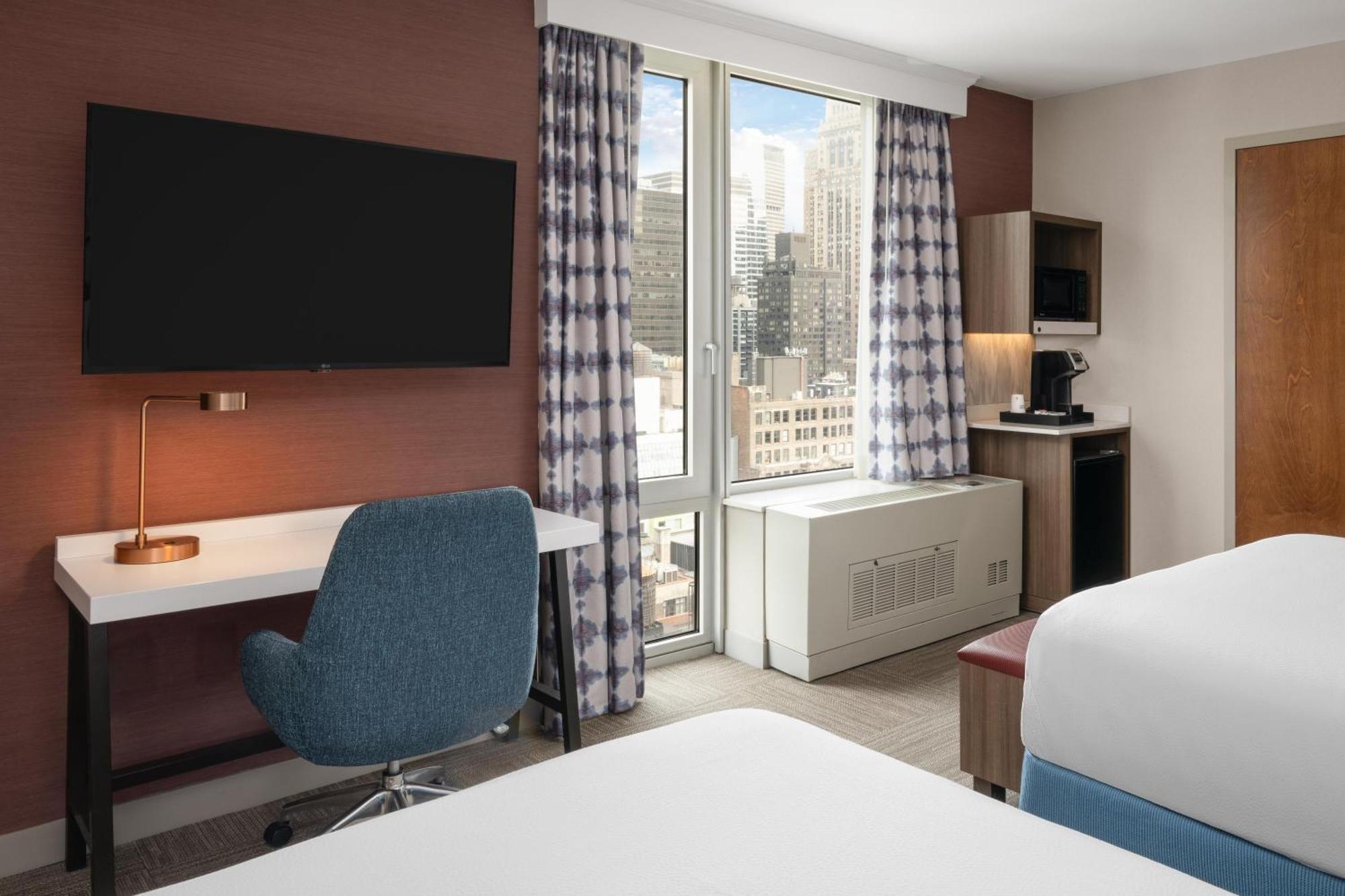 Hilton Garden West 35th Street Hotel 3*