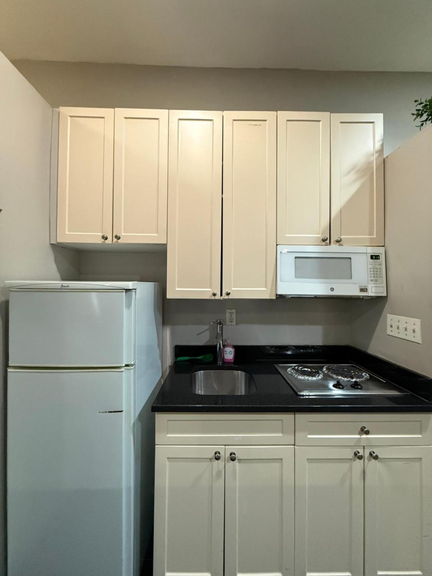 Apartment 31 Street Broadway
