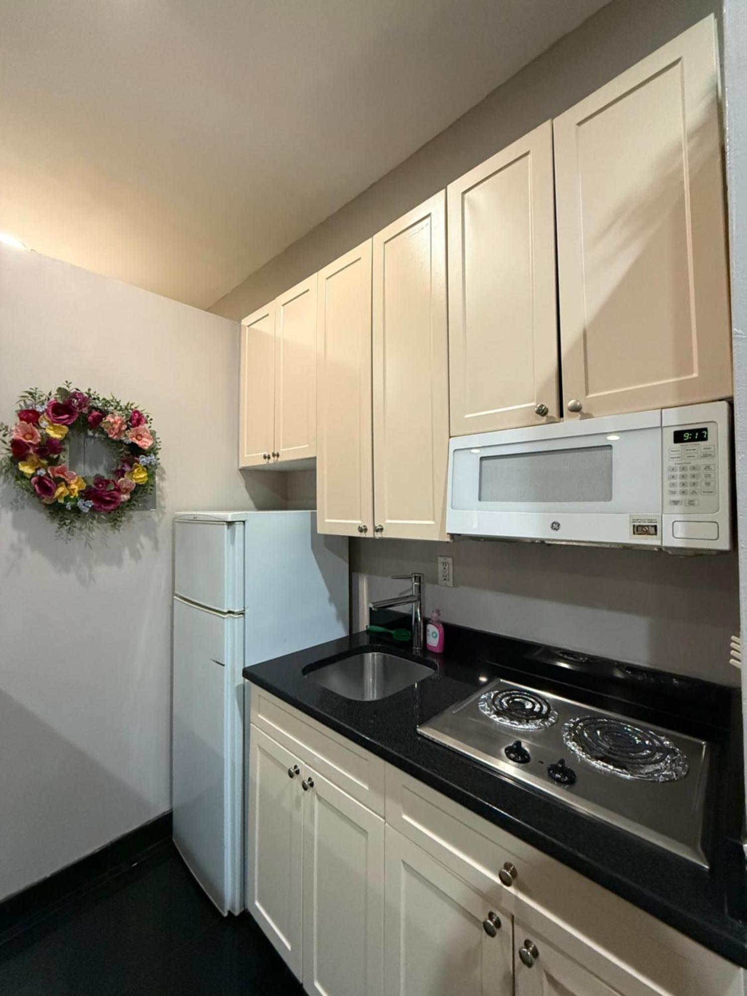 31 Street Broadway Apartment *