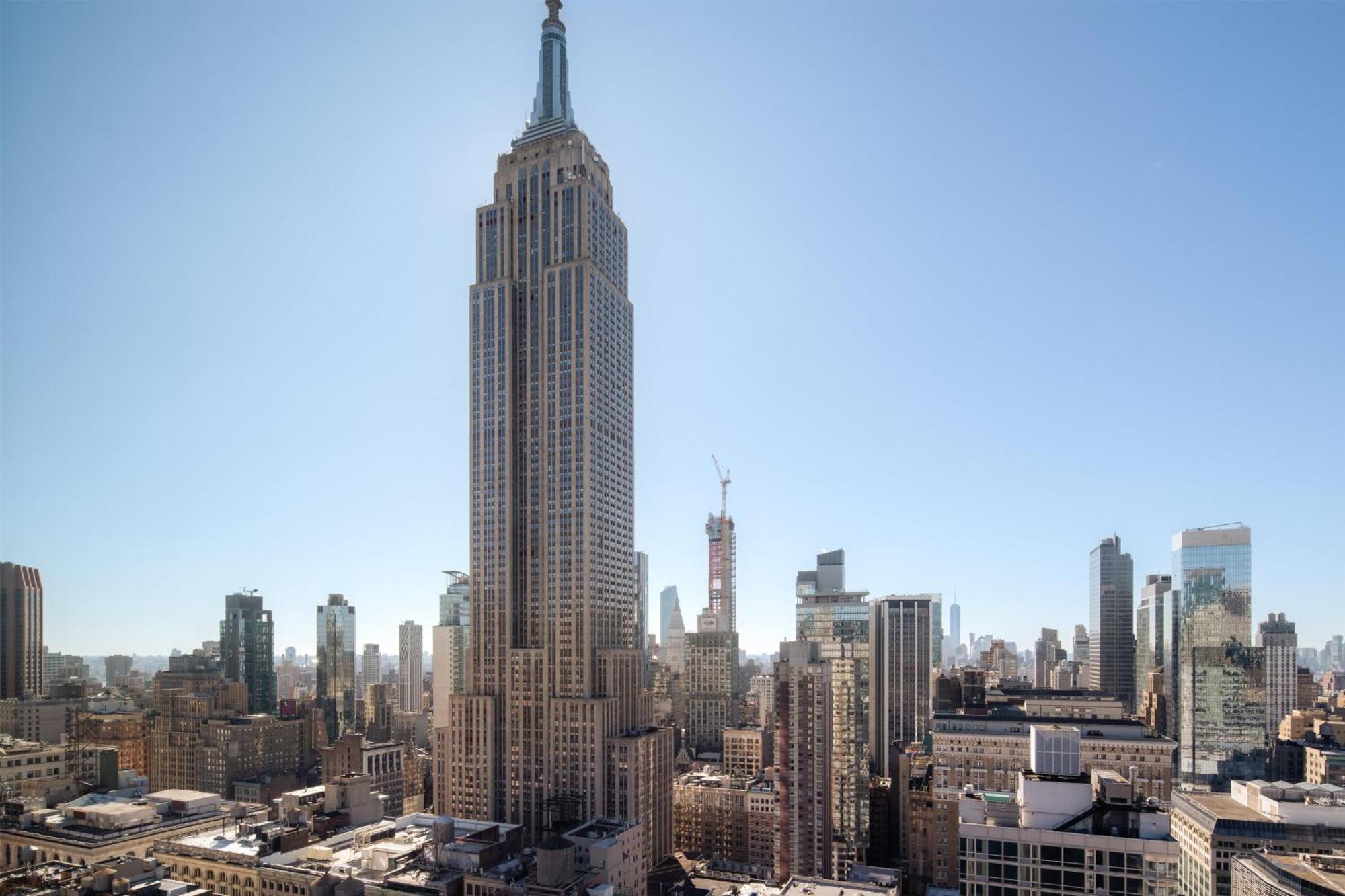 Embassy By Hilton Manhattan Times Square 4*