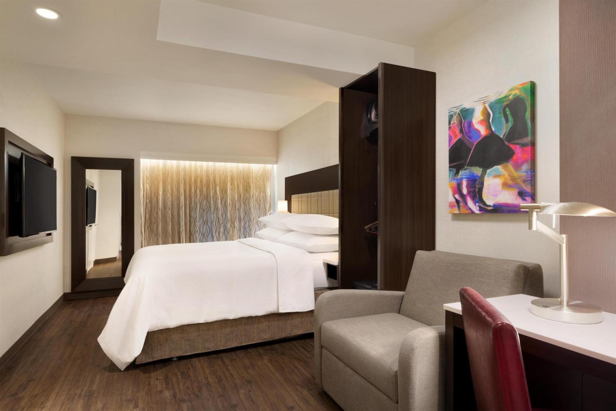 Hotel Embassy By Hilton Manhattan Times Square 4*