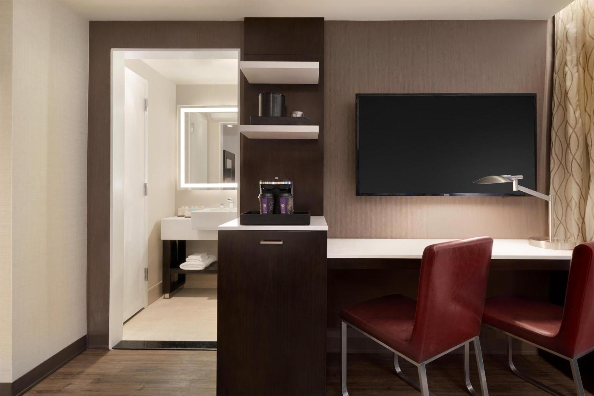 Hotel Embassy By Hilton Manhattan Times Square New York