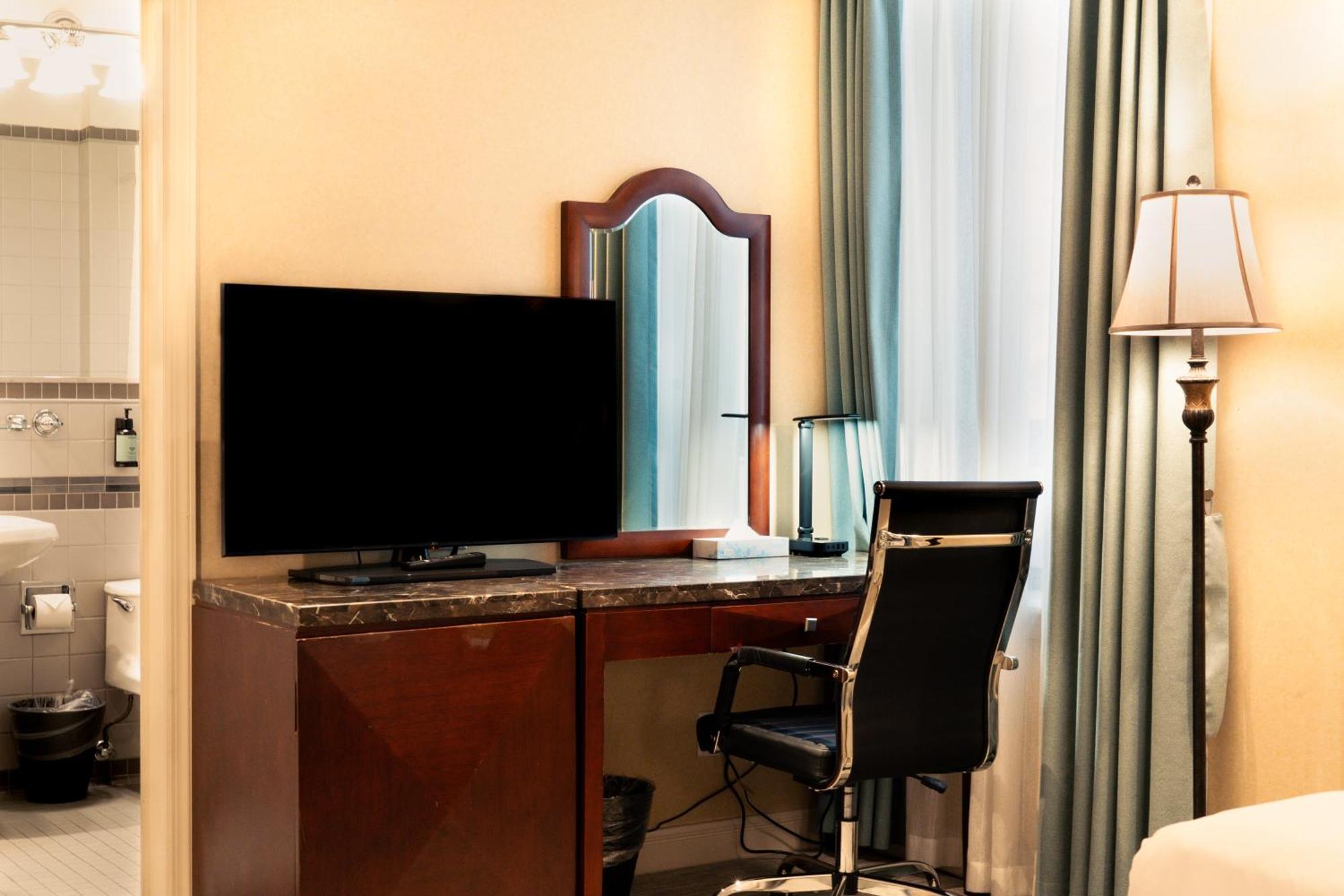 Stanford Hotel