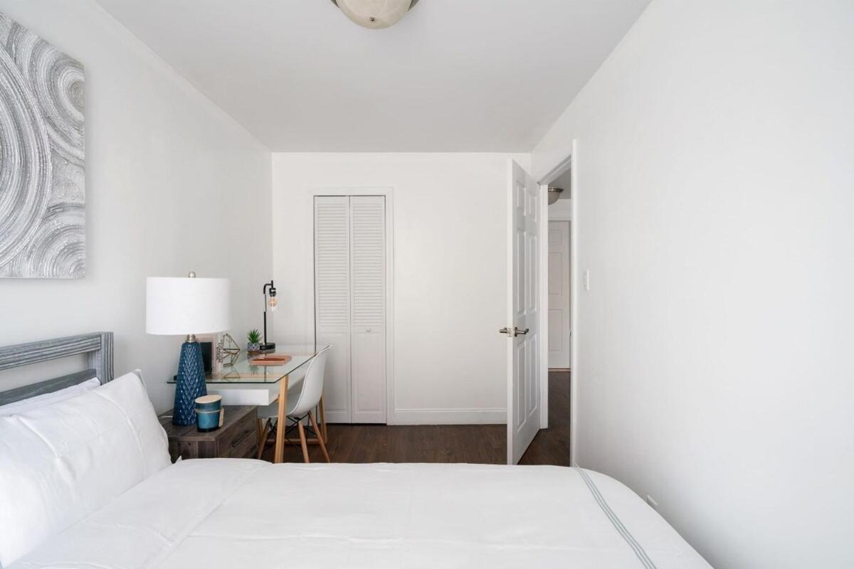 1435-3-3 Bedrooms 2bath W D Prime Upper East * New York