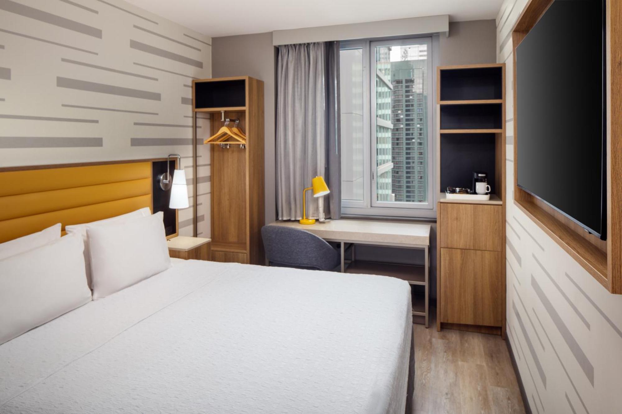 Hotel Hampton By Hilton Times Square 3*