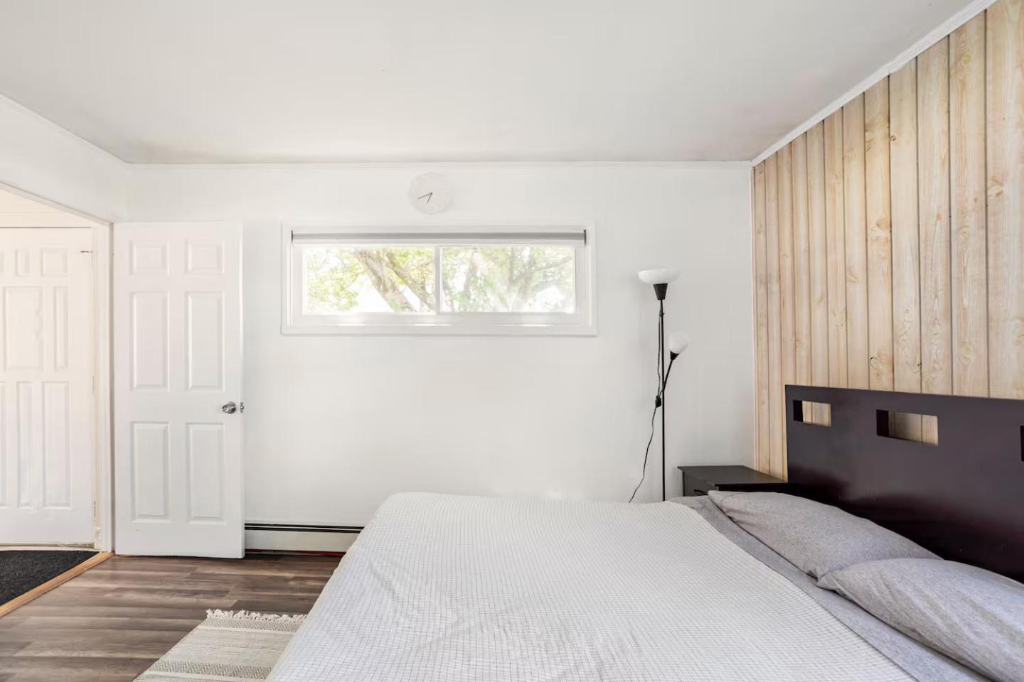 Villa Entire 3bdr W/parking, Backyard, Firepit, Bbq New York