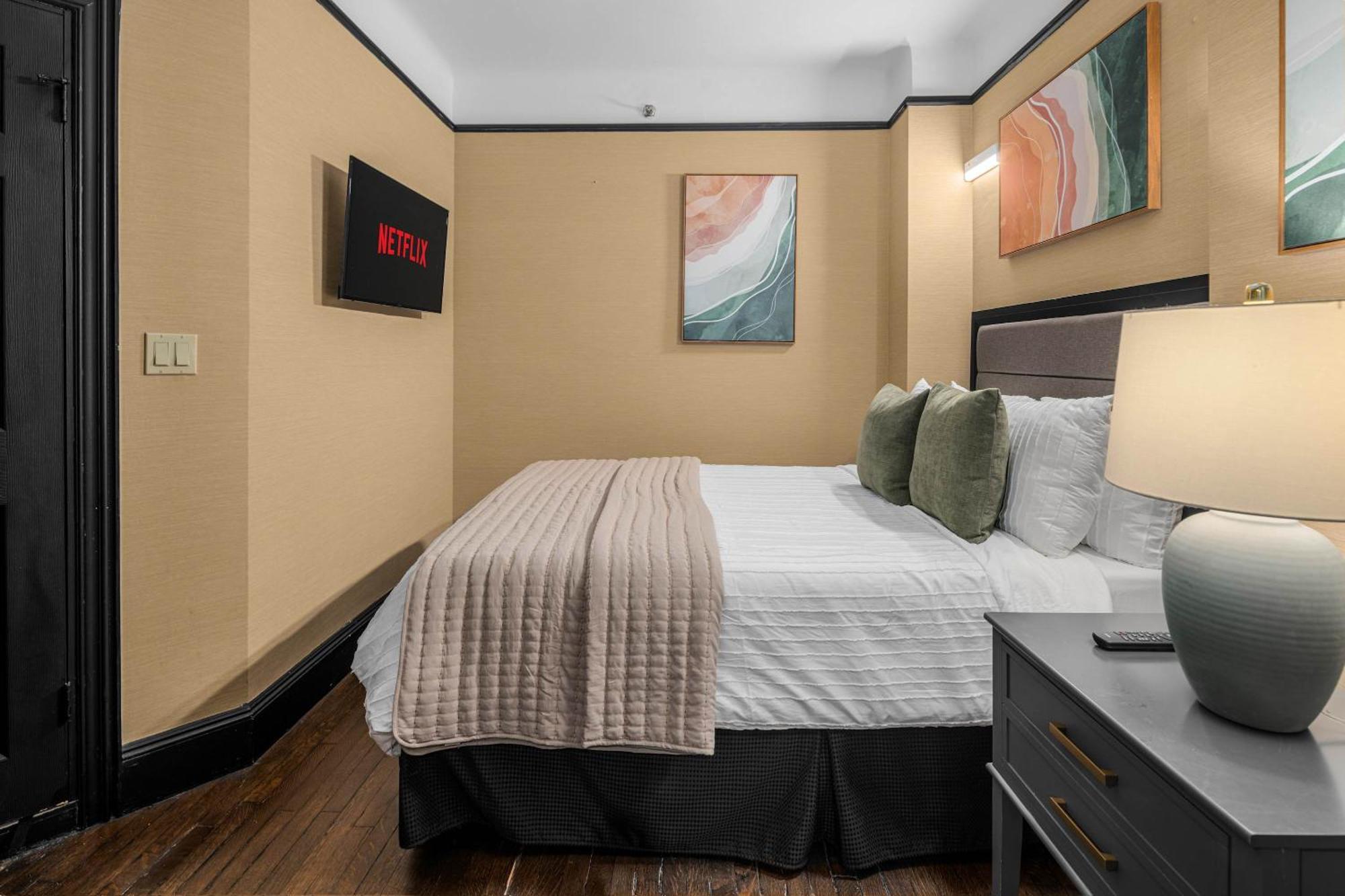 Inn Beautiful Near Times Square With Gym & Patio New York