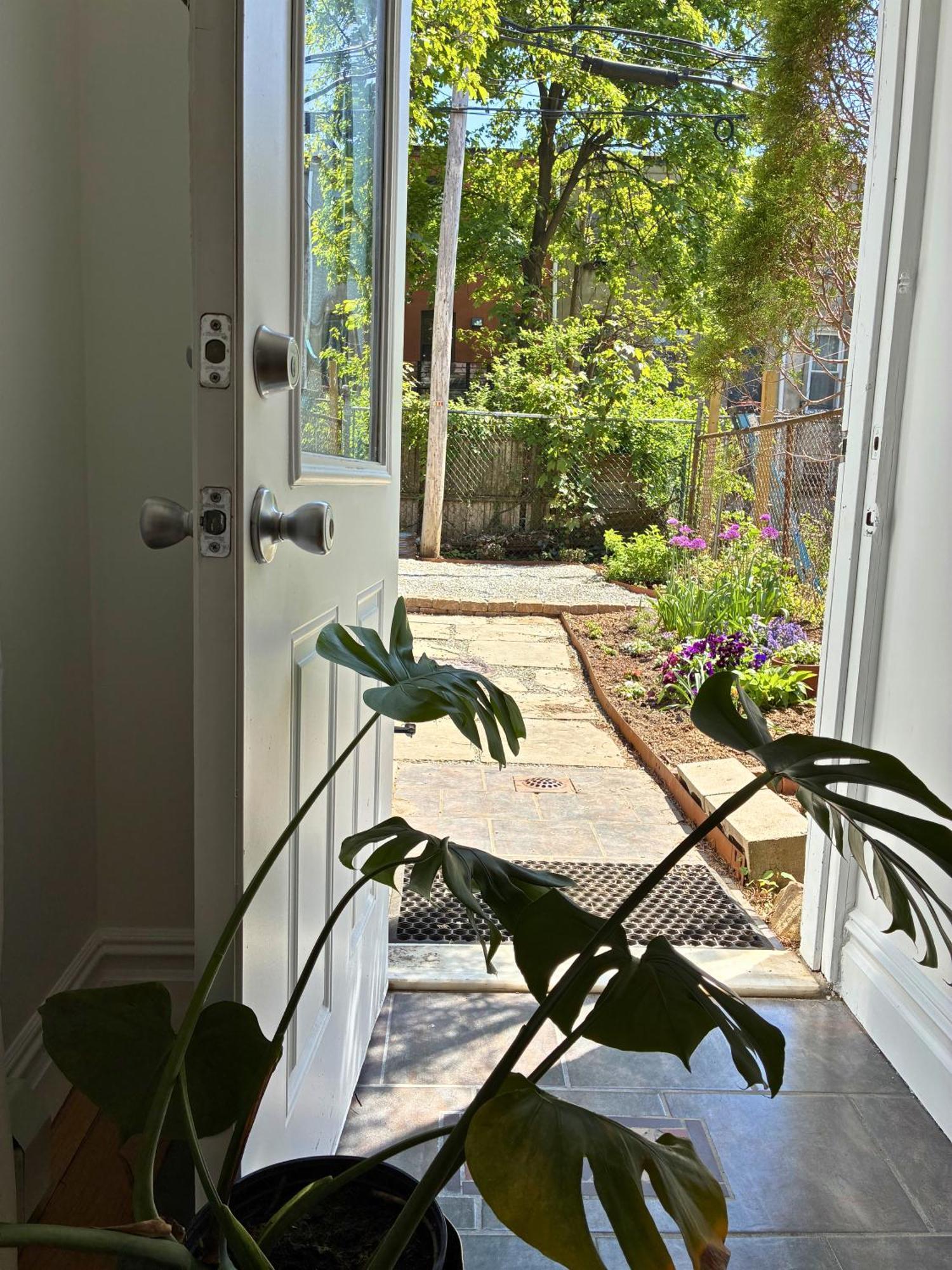 Brooklyn - Bed-stuy - Spacious Private 2br 3*