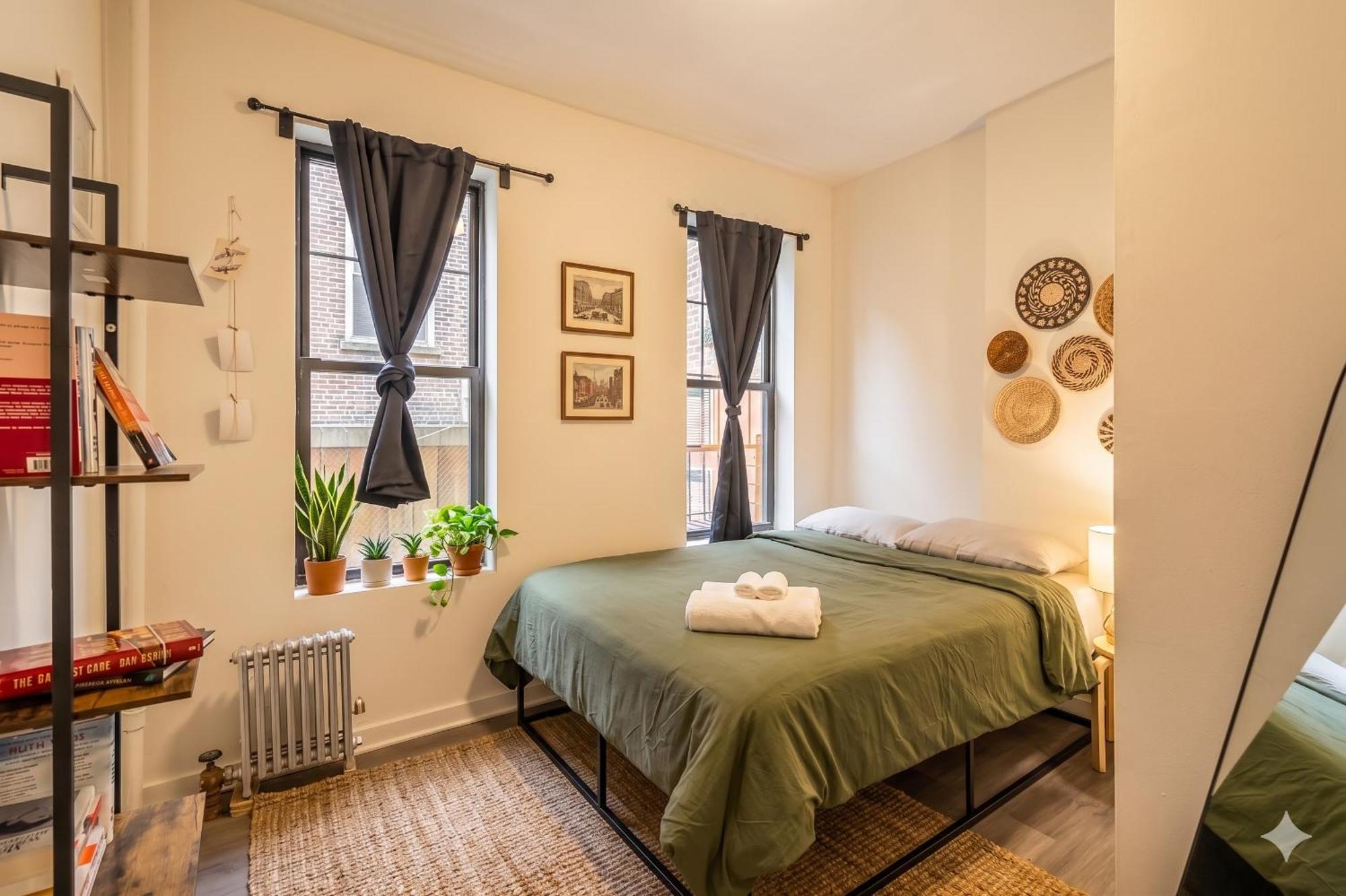 The Ultimate Nyc Base 1br Near Times Sq & Columbus Circle *