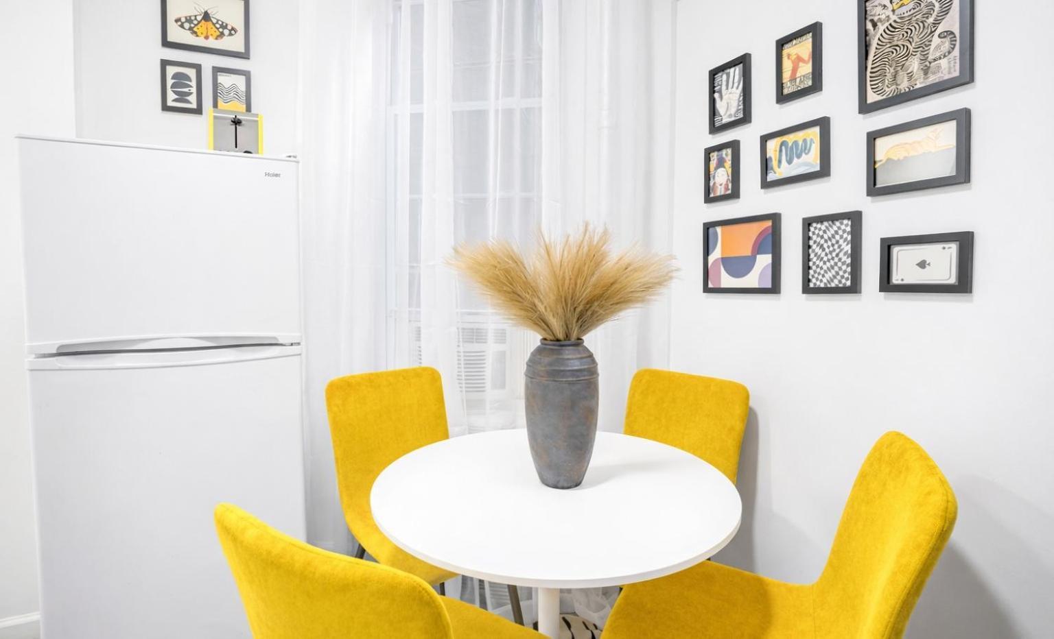 Cozy Units In Prime Location *