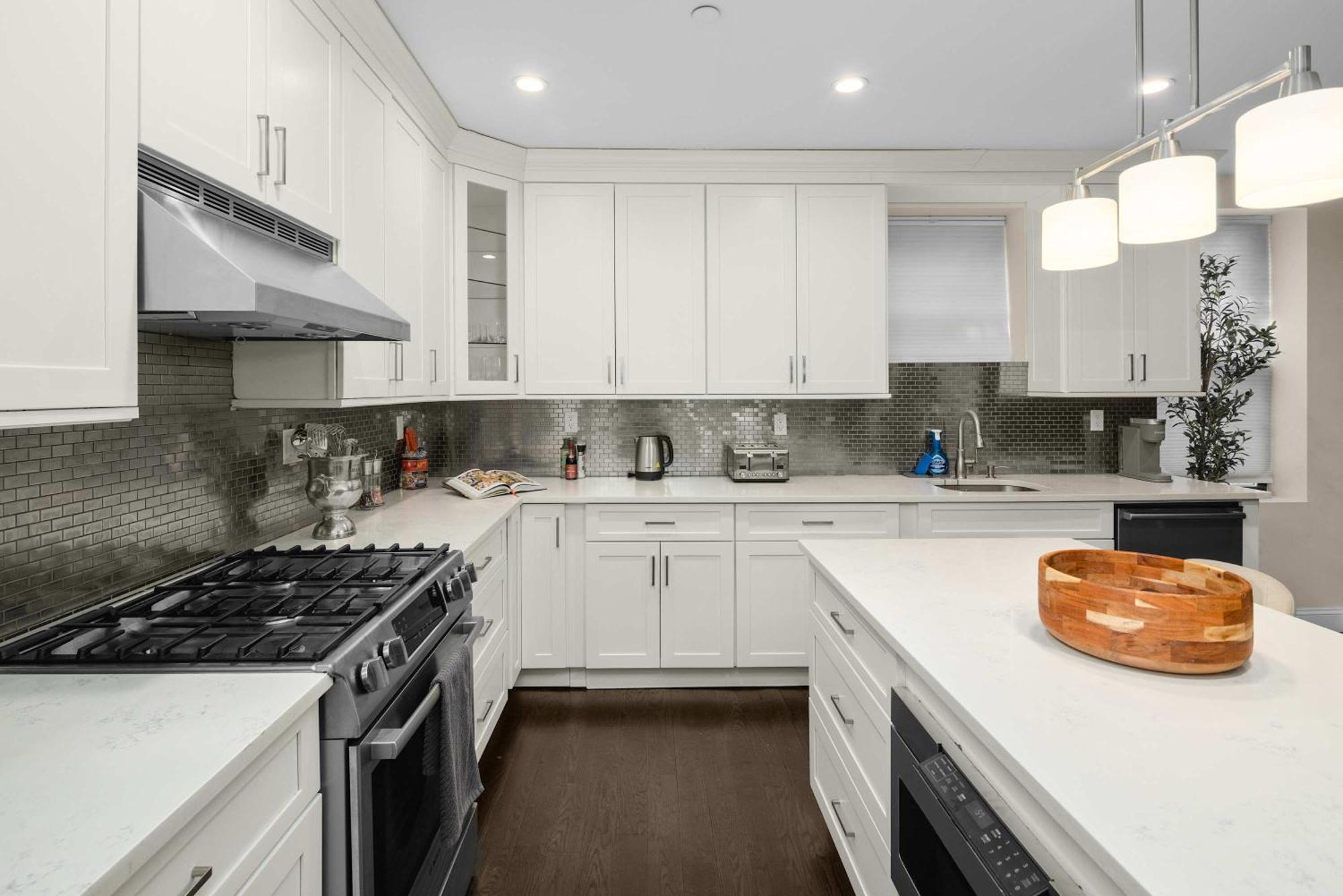 Stylish 3br Designer In Nyc *