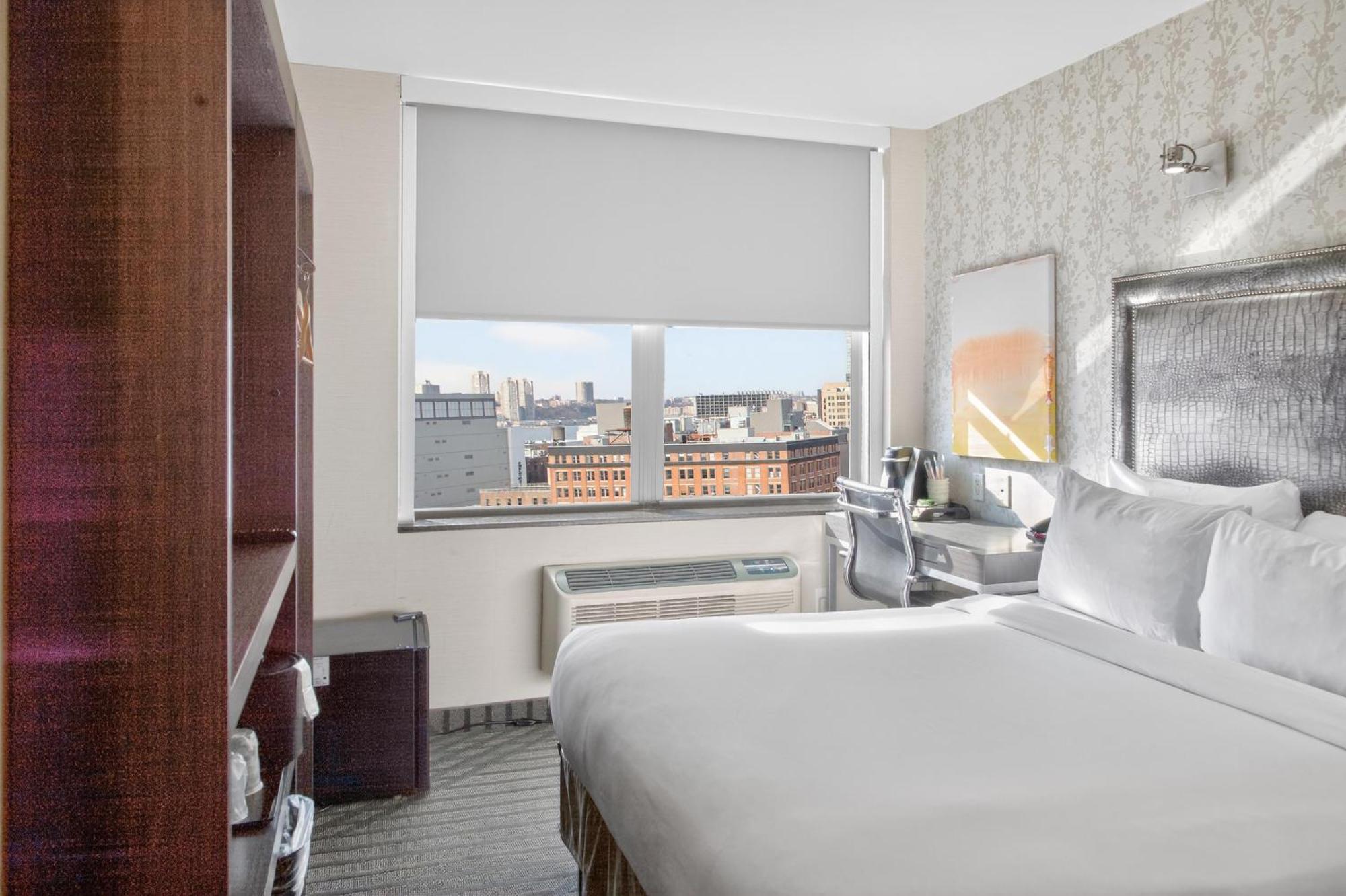 Times Square West Hotel, Bw Signature Collection Hotel New York