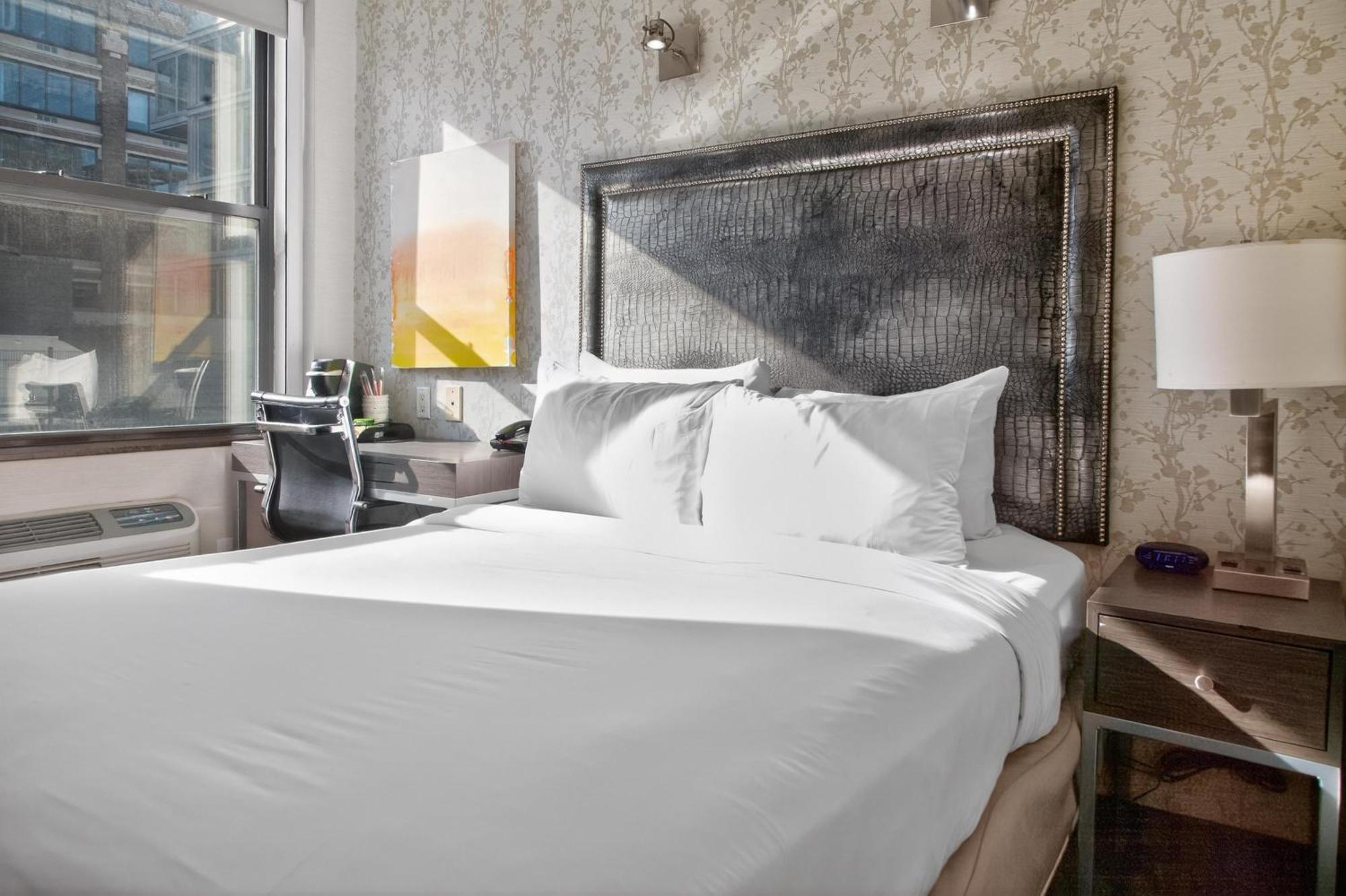 Times Square West Hotel, Bw Signature Collection 3*