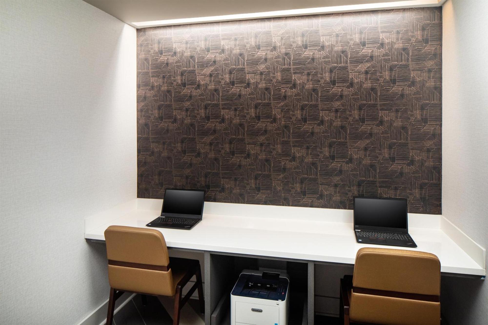 Hyatt Place Chelsea Hotel 4*