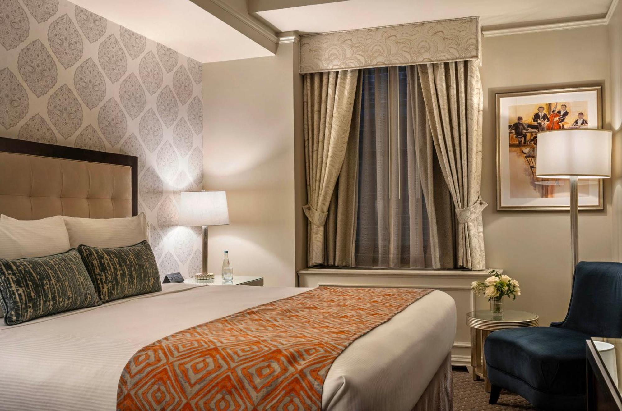 Warwick 4* New York