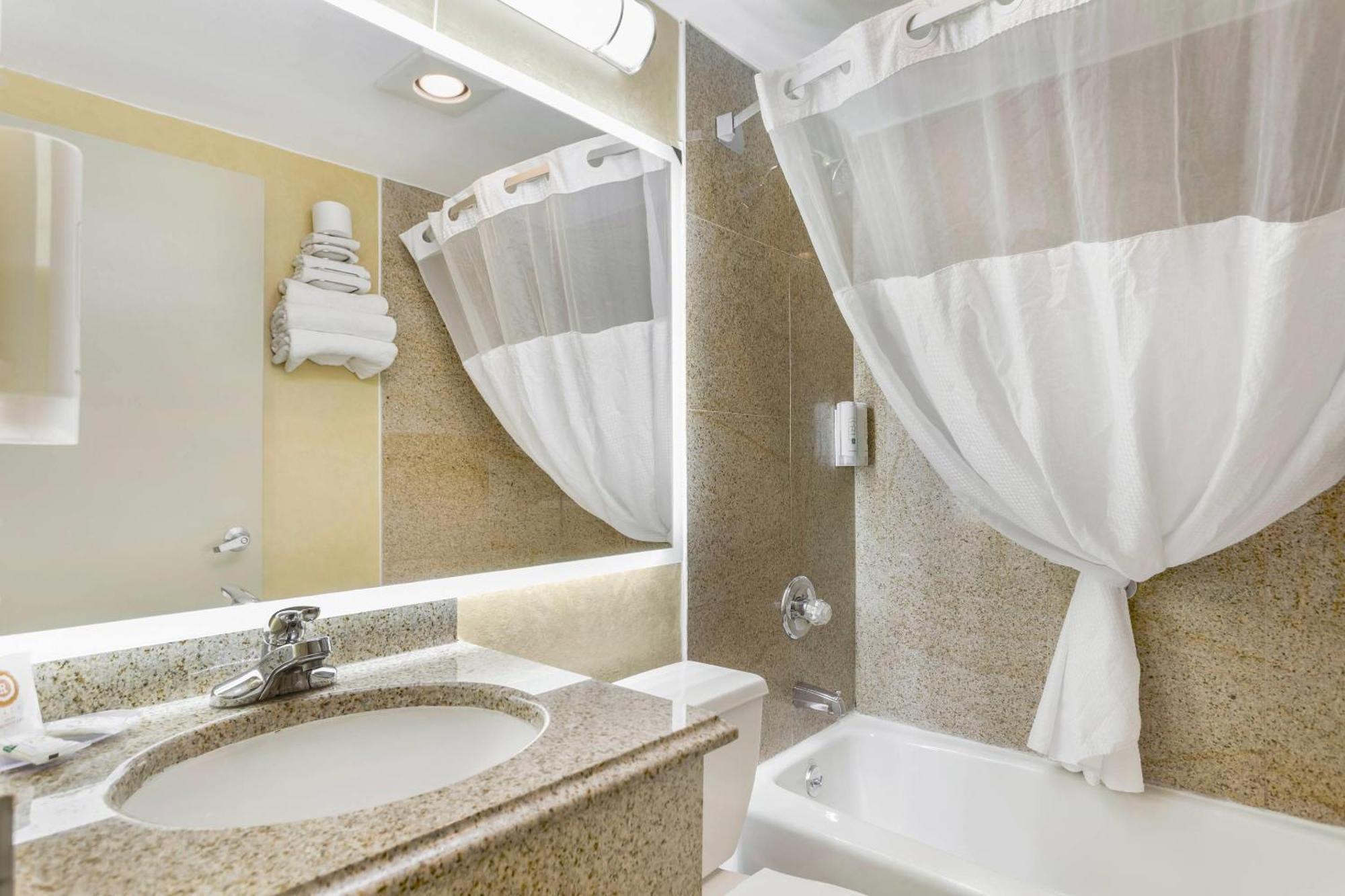 Quality Jfk Airport Rockaway Blvd Hotel
