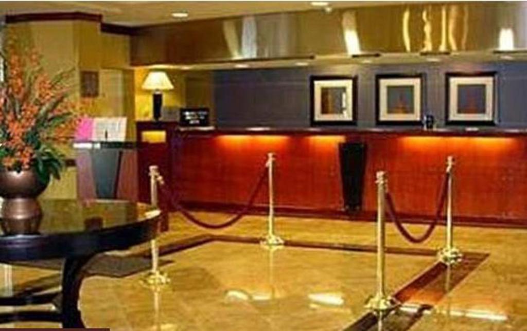 Doubletree By Hilton Jfk Airport Hotel 3*