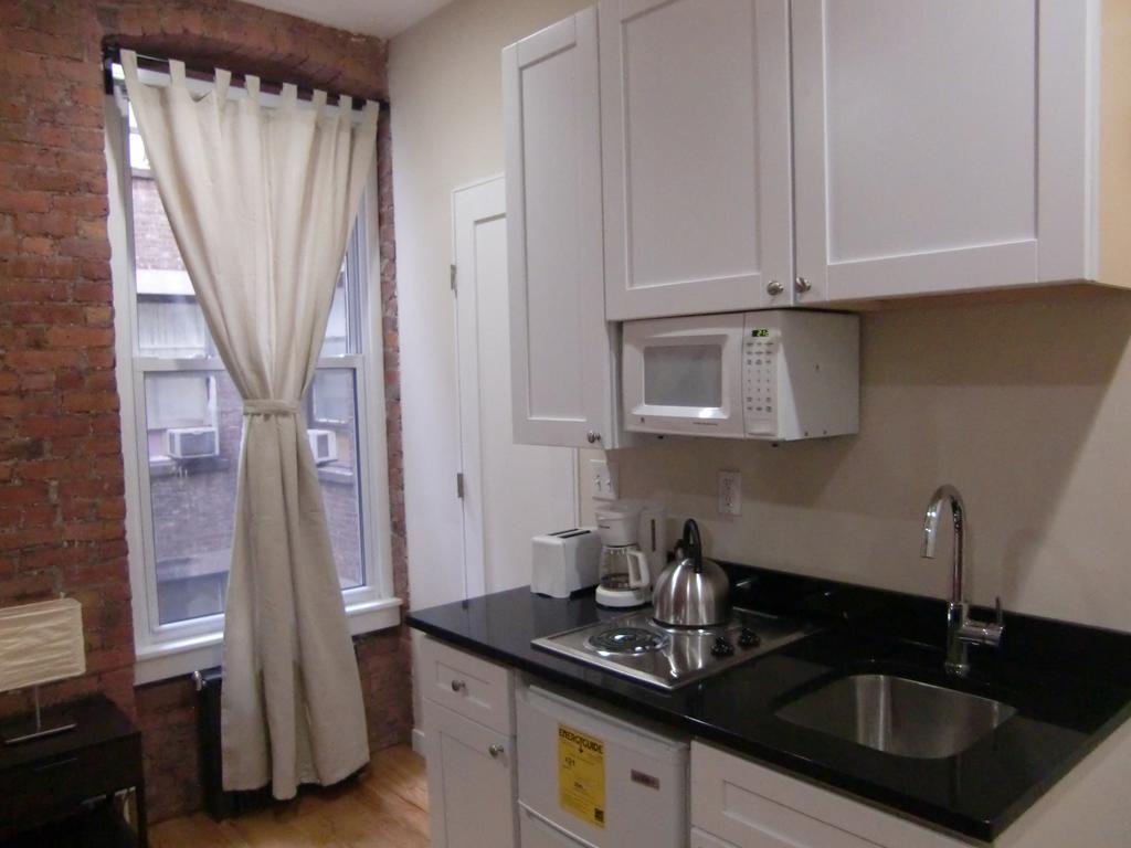 Midtown Manhattan Apartment New York