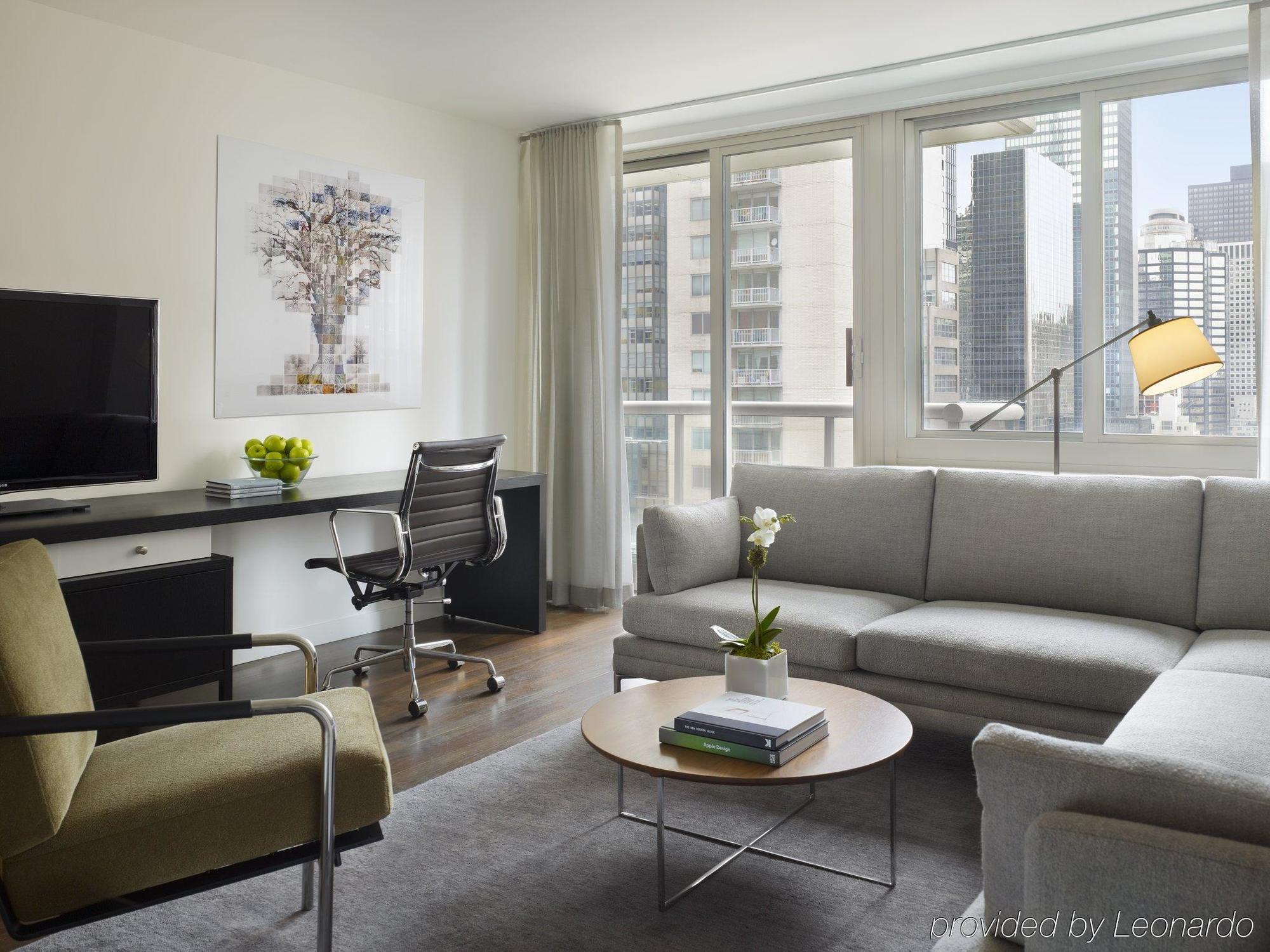 Aparthotel Aka United Nations 4*