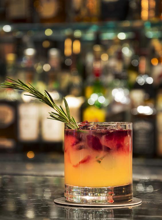 Plaza Athenee Hotel 5*