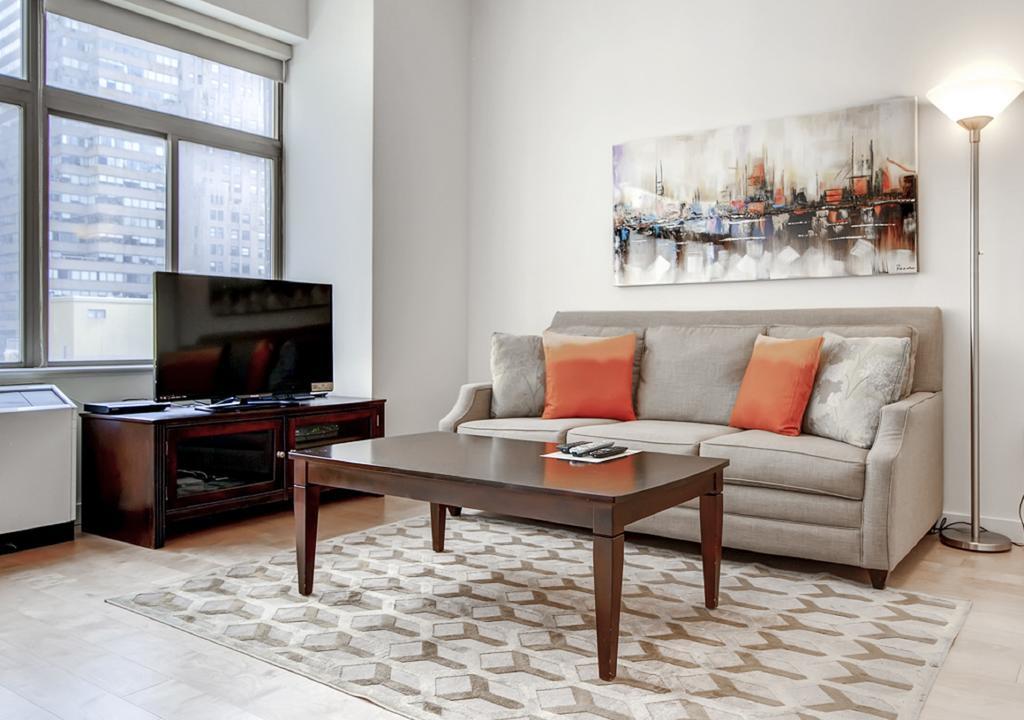 Global Luxury At 15 Park Row Apartment *