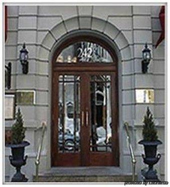 The Mayfair Times Square, An Ascend Collection Hotel New York