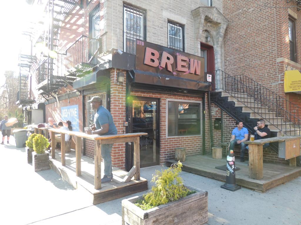 Apartment Brownstone Loft 30 Day Bookings *