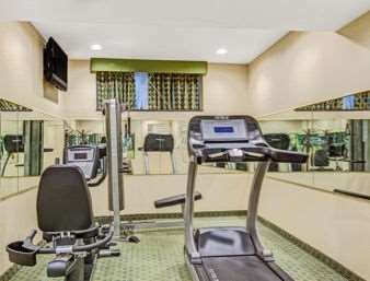 Hotel Hillcrest Near Jfk Airtrain New York