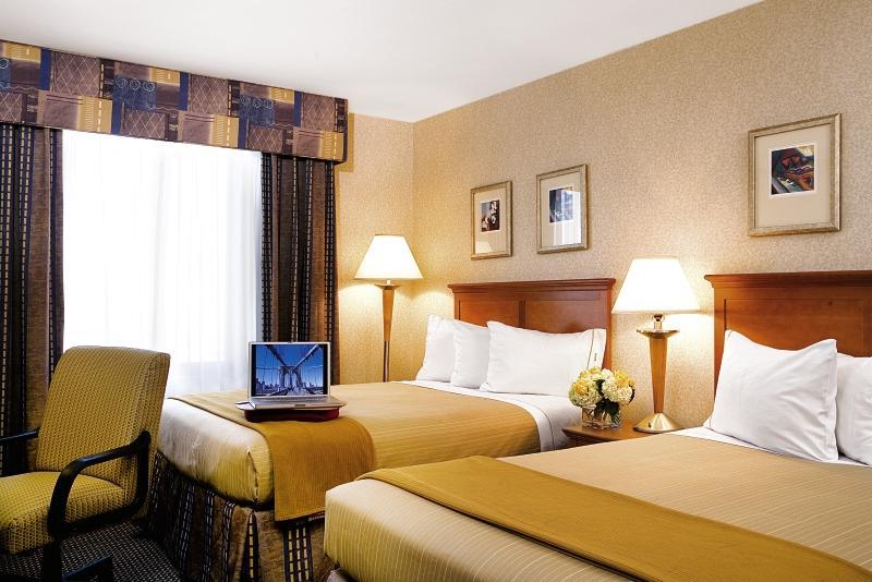 Express Brooklyn By Ihg Hotel New York