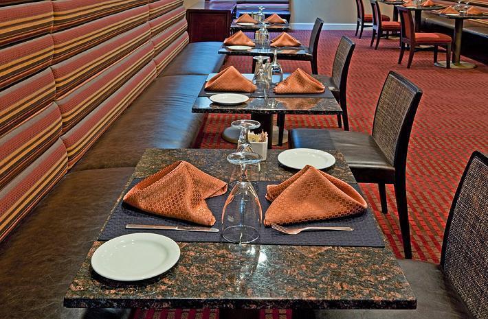 Lic Manhattan View Hotel 3*