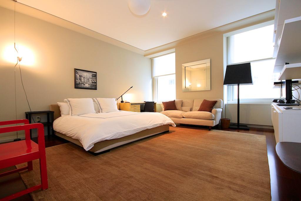 Financial District: Stylish Suite In Luxury Building