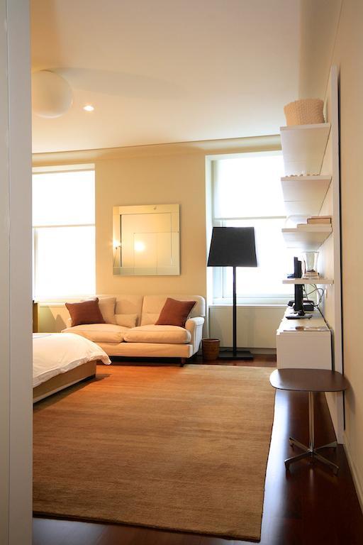Financial District: Stylish Suite In Luxury Building