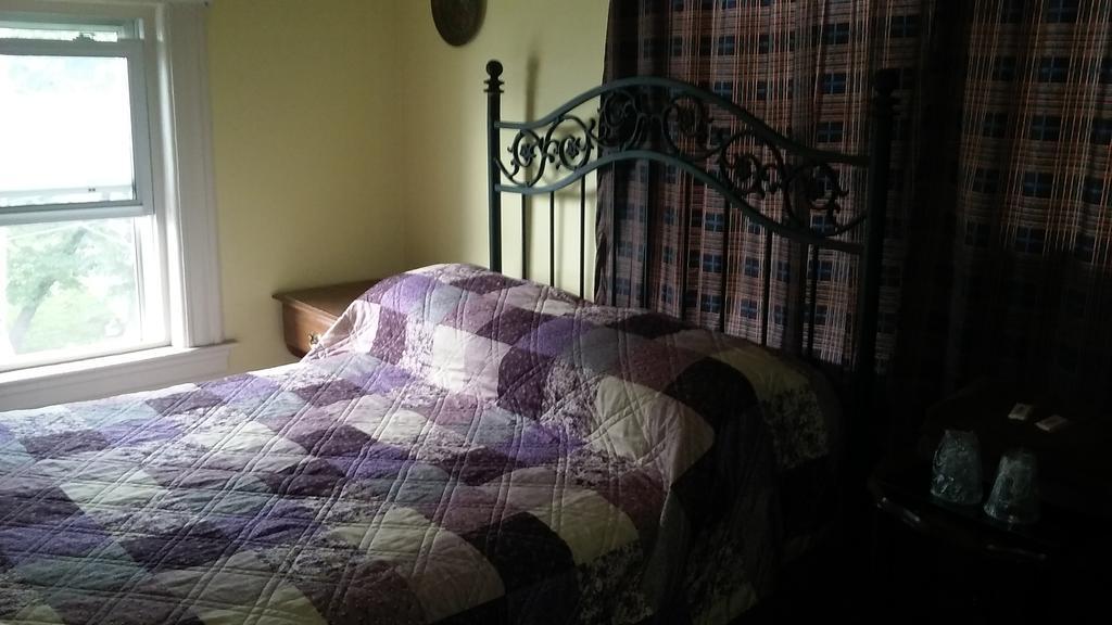 Bed & Breakfast Harbor House New York