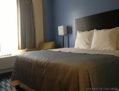 Hotel Days & By Wyndham Ozone Park/jfk Airport 2*