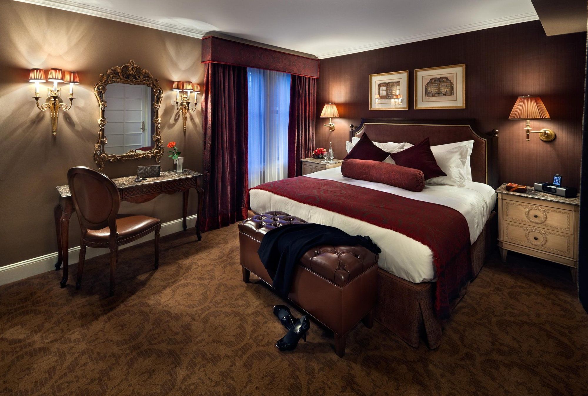 Hotel Plaza Athenee New York