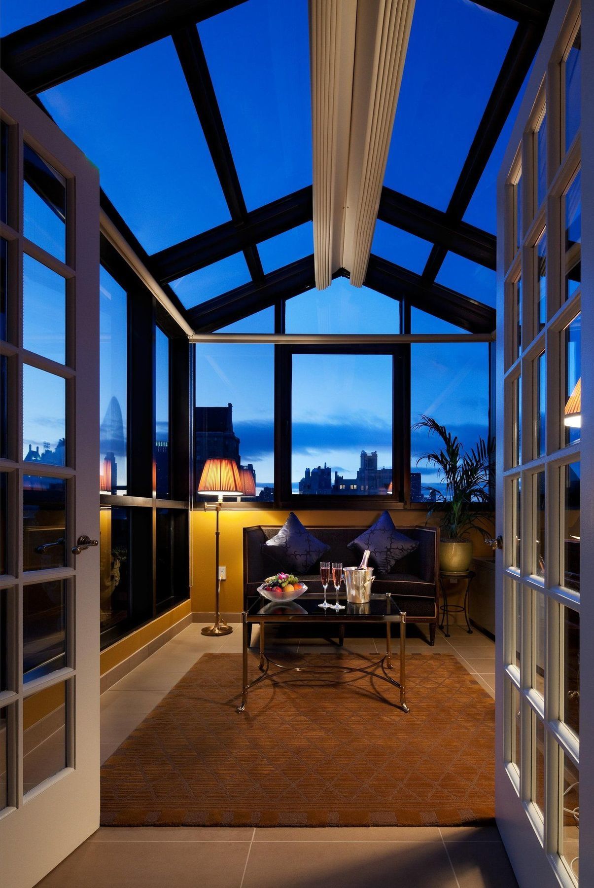 Hotel Plaza Athenee 5*