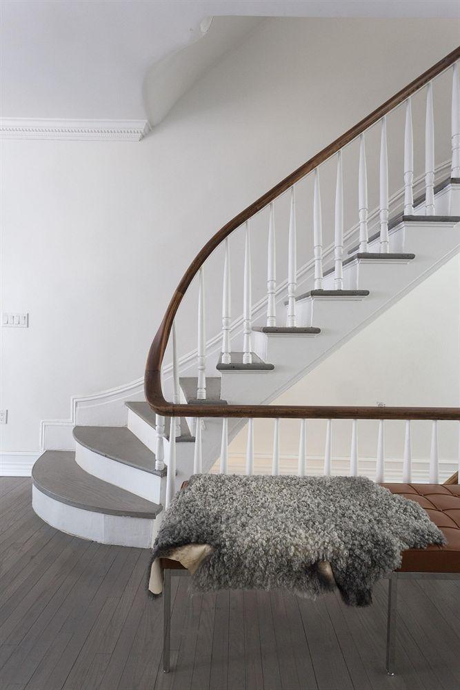 Upper East Side Apartment *