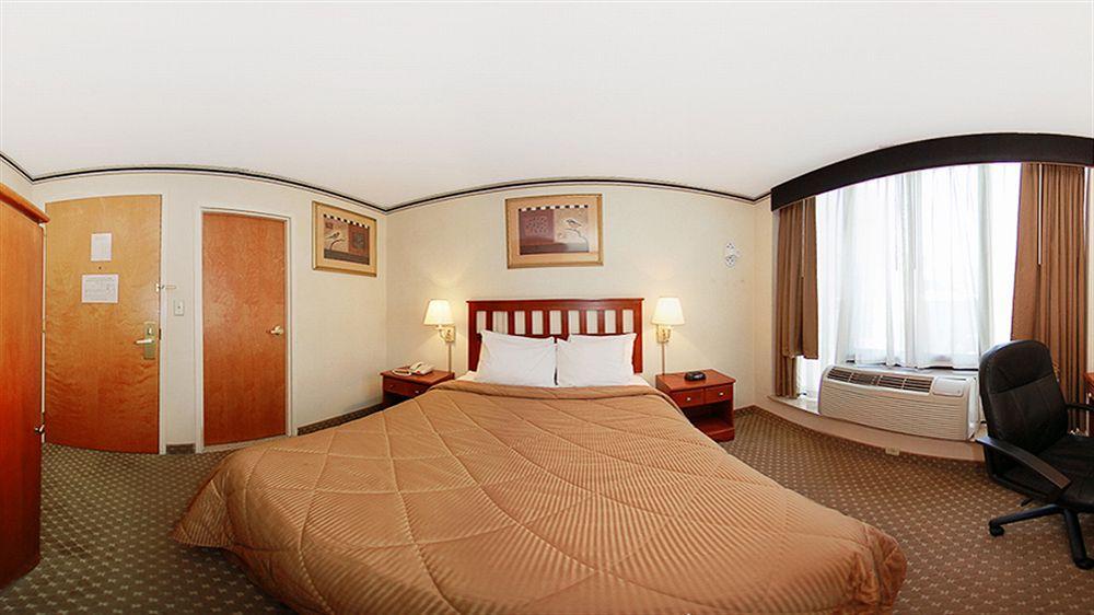 Red Lion & Long Island 3*