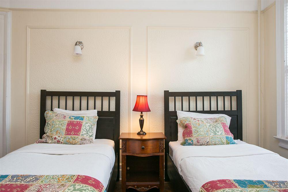 Lefferts Manor Bed & Breakfast 3*