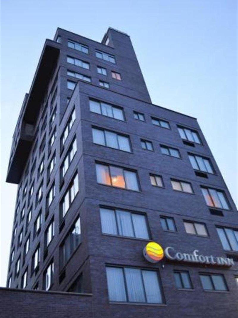 Comfort Manhattan Bridge