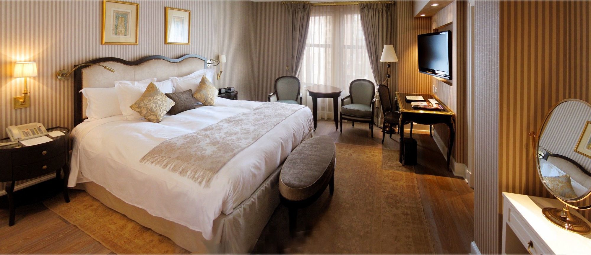 Hotel Plaza Athenee New York