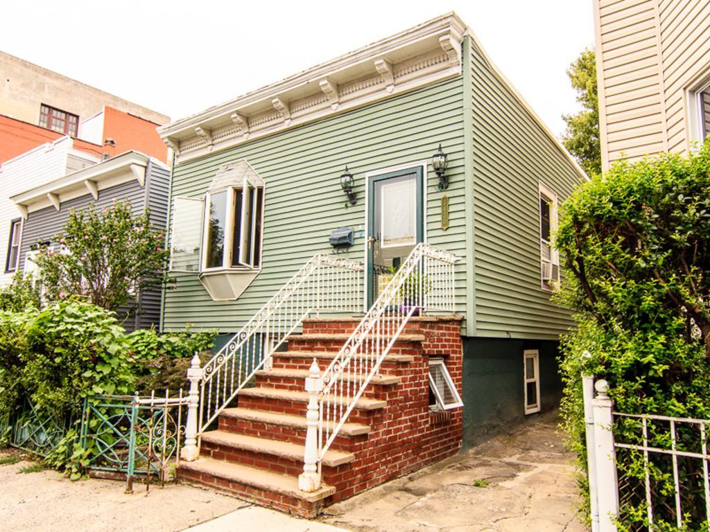 Apartment Astoria New York