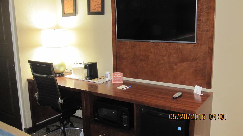 Hotel Comfort Jamaica Downtown