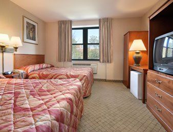 Days Inn Brooklyn Hotel 2*
