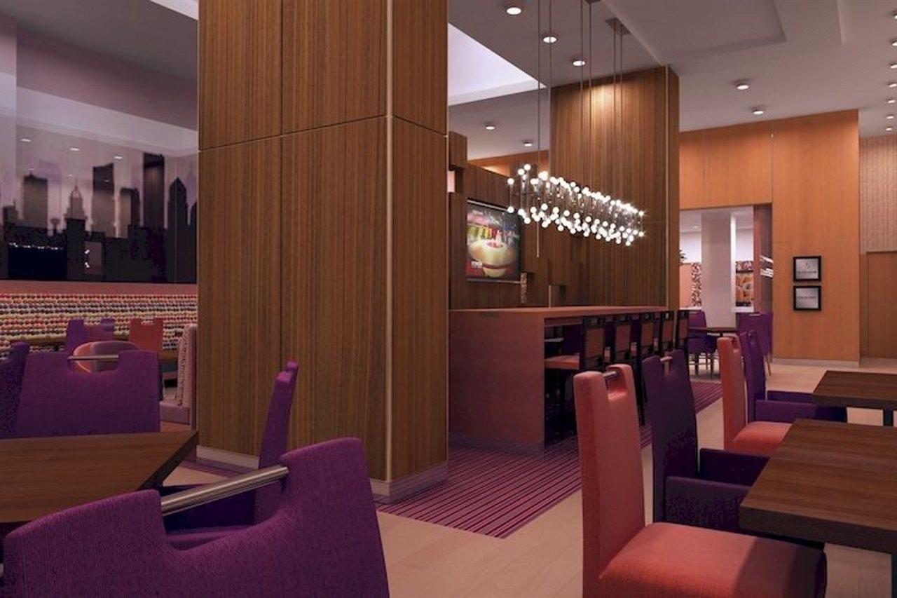 Hampton Times Square Hotel