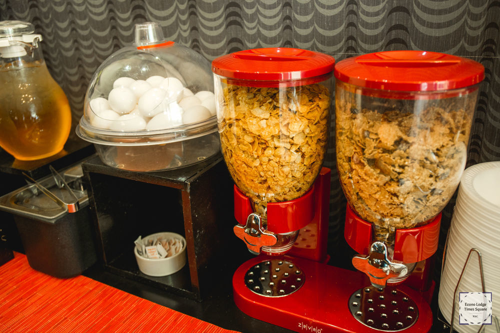 Hotel Econo Times Square 2*