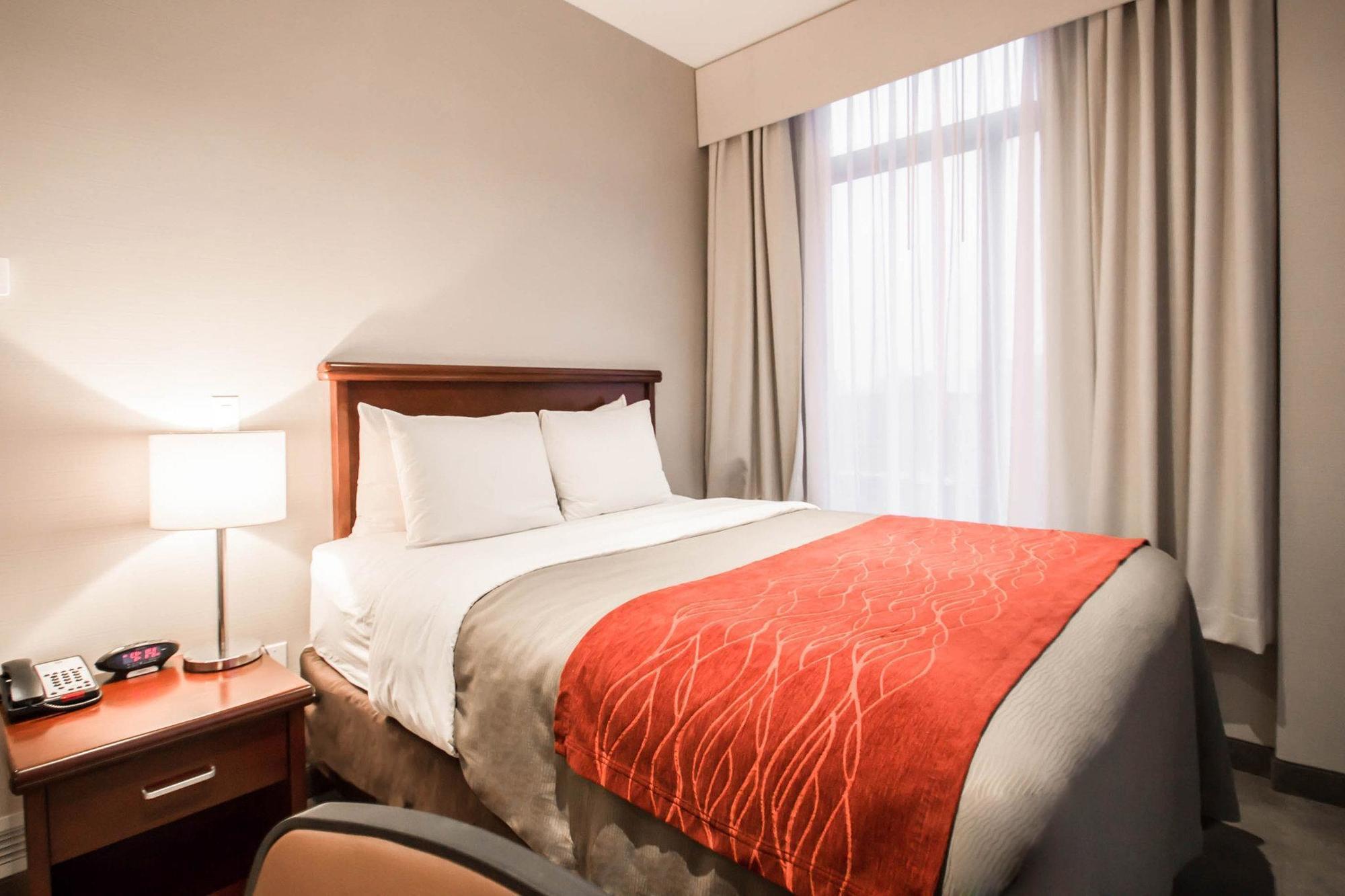 Comfort Manhattan Bridge 3*