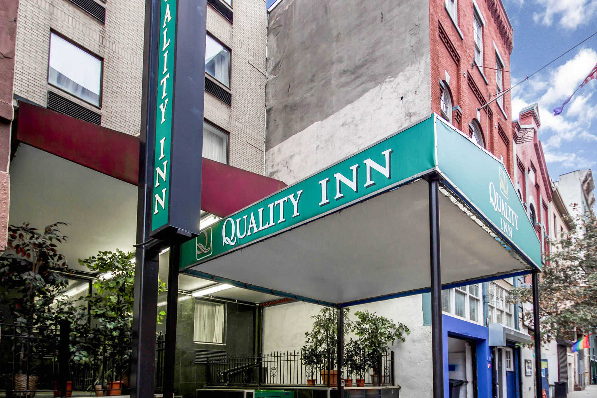 Hudson River Hotel 3*