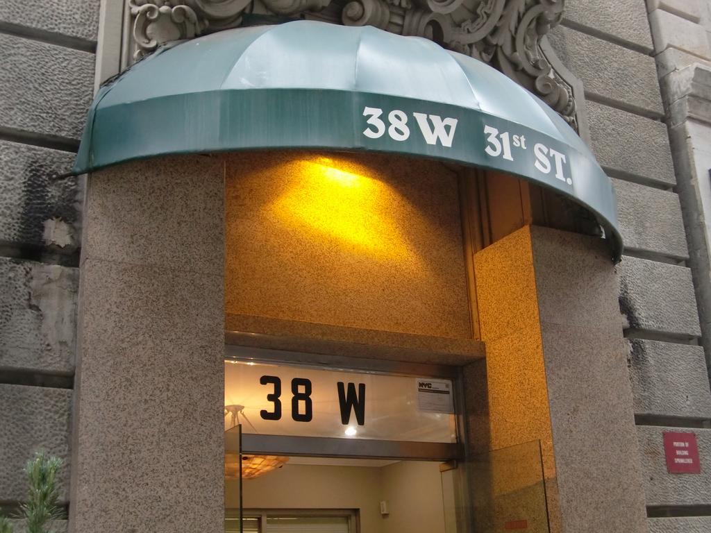 Midtown Manhattan Apartment