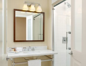 Sheraton Jfk Airport Hotel 3*